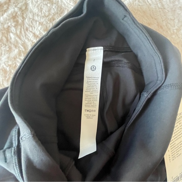 Lululemon Groove HR Flared Pant w/ Pockets - Picture 4 of 7